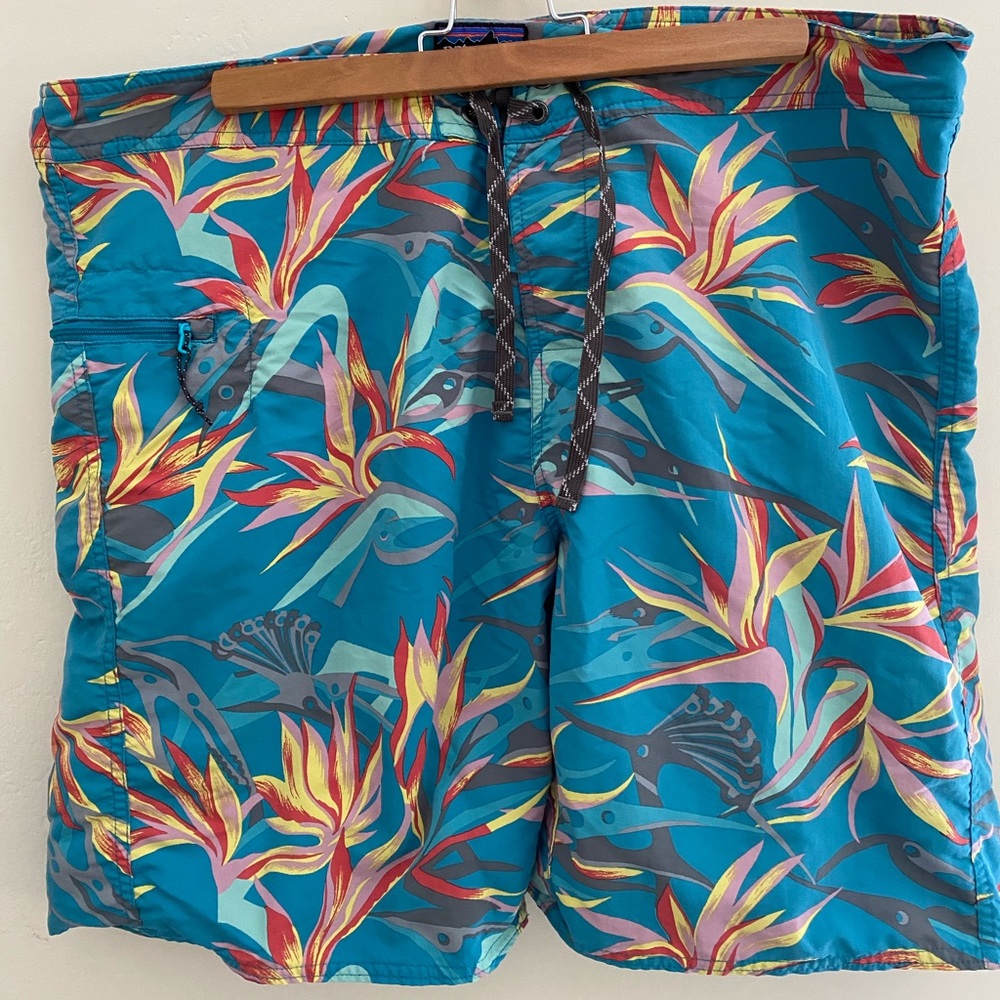 Patagonia swim suit/trunks men's size 38